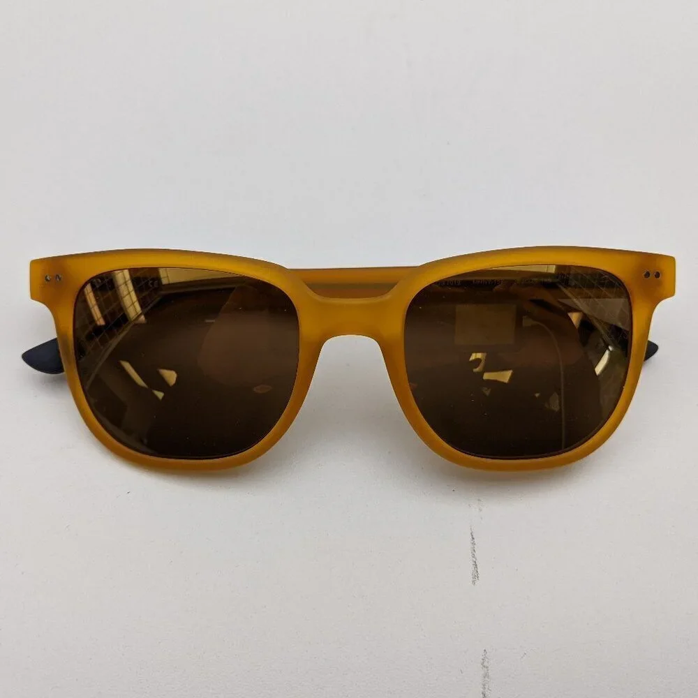 🕶️ Gant GS7019 Orange Men's Sunglasses (MHNY-15F) 52/20-145 / JLE138 🕶️​